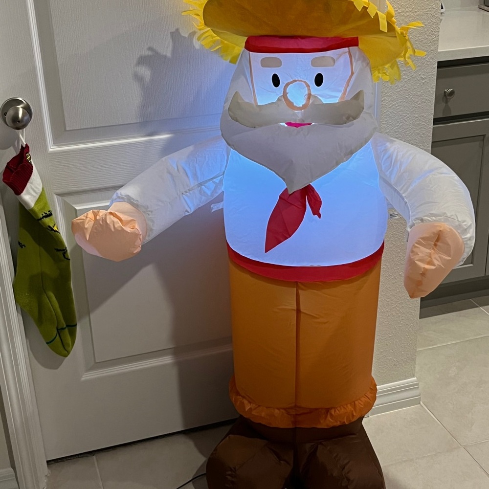 The JIBARO PR Costume Inflatable with PavaYellow Hat
